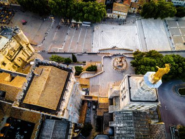 Avignon 'un hava manzarası, güneydoğu Frances Provence bölgesinde bir şehir.