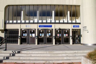 Bilim Seyircileri, Oditoryum. Place des Sciences 2, 1348 Ottignies-Louvain-la-Neuve. Belçika 'nın Ottignies-Louvain-la-Neuve belediyesi, Walloon Brabant ilinin Walloon bölgesinde yer almaktadır..