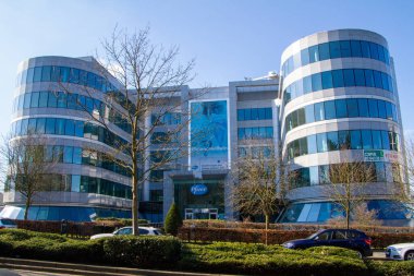 Belçika, Brüksel, ilaç şirketi Pfizer, Coronavirus aşısı, Covid 19. Amerikan ilaç şirketi 1849 'da kuruldu. 150 'den fazla ülkede, Covid 19' a karşı bir aşı buldu..
