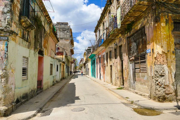 Kuba Havanna 2018 Április Utca Rossz Állapotú Házakkal — Stock Fotó