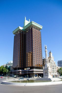 Madrid, İspanya, 17 Temmuz 2016. İspanya, Kolomb Kuleleri Madrid 'de bulunan bir ofis gökdelenidir..