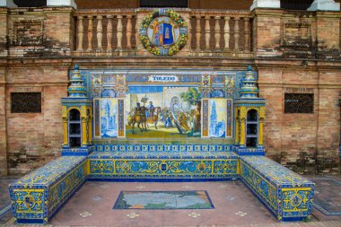 Seville, İspanya, 20 Temmuz 2016. Sevilla 'daki İspanyol Merdivenlerinde Toledo' ya adanmış bir bank.