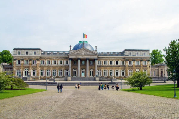 Brüksel, Belçika, 28 Mayıs 2021. Laeken Kalesi, Belçika hükümdarı ve ailesinin ikamet yeridir..