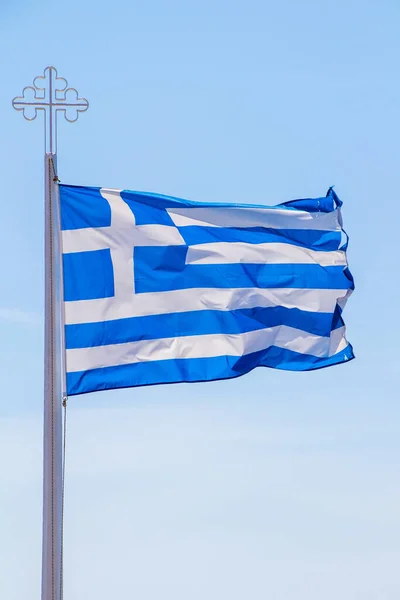 シヴィリ ギリシャ 2021年7月10日 ギリシャのフラグでオーソドックスなクロスで青い空の背景 — ストック写真