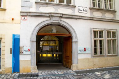 Viyana, Avusturya, 23 Temmuz 2021. Mozart 'ın Viyana' daki evi 1784 'ten 1787' ye kadar Mozart 'ın ikametgahıydı. Bu ev bir müzeye dönüştü..