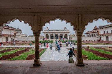 Agra, Hindistan, 29 Ekim 2025. Anguri Bagh, Üzüm Bahçesi, Agra Kalesi içinde, UNESCO Dünya Mirası Bölgesi.