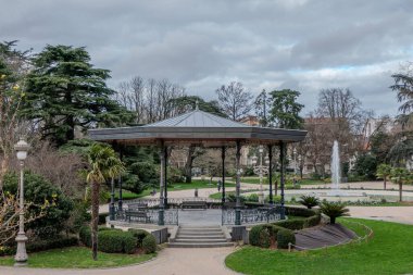 Toulouse, Fransa, 20 Şubat 2026. Grand Rond bahçesindeki orkestra stanesi.