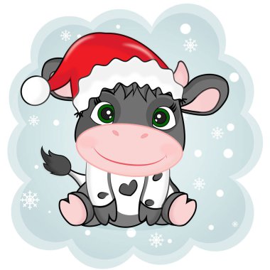 Noel Baba şapkalı şirin inek. Mavi karlı arkaplanda izole edilmiş kış illüstrasyonu.