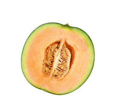 Kesme yolu ile izole edilmiş taze kavun Japon meyvesi, beyaz arka planda gölge yok, dilimle, yarım, parçalar
