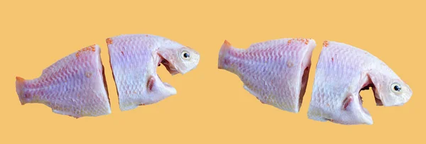 Poisson Frais Isolé Avec Chemin Coupe Planche Découper Fond Blanc — Photo