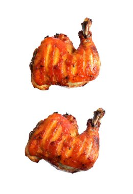 Izgara tavuk, hindi ve çeyrek bacak, beyaz arka planda izole edilmiş, kırpma yolu olmayan gölge yok, kırpma yolu olan pişmiş tavuk, Şükran Günü için mangal yemeği, Noel,