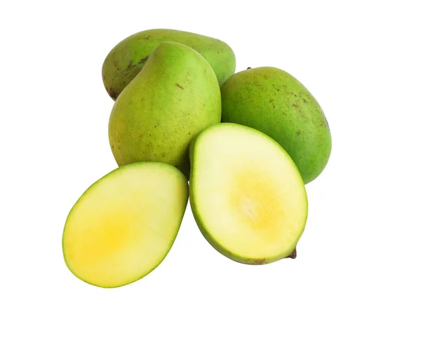 Grön Mango Isolerad Med Klippning Väg Ingen Skugga Vit Bakgrund — Stockfoto