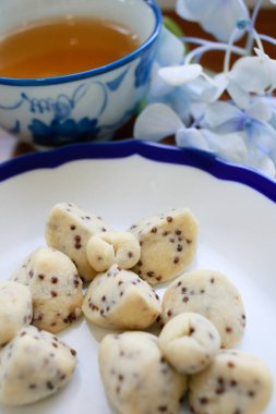 Geleneksel Tatlı. Tayland Kurabiyesi. Khanom Kleeb Lumdua