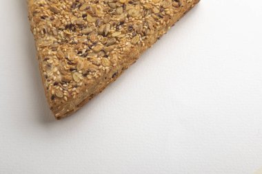 Beyaz arkaplandaki İntegral Pasta Üçgeni