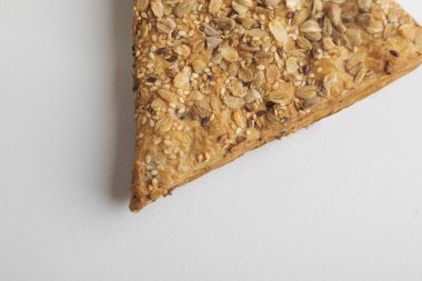 Beyaz arkaplandaki İntegral Pasta Üçgeni