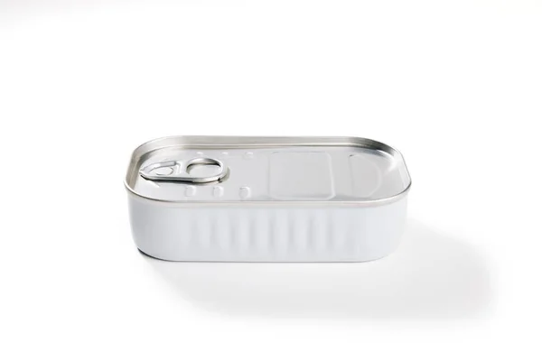 Balık, el yapımı kırpma yolu ile beyaz bir arkaplanda izole edilebilir