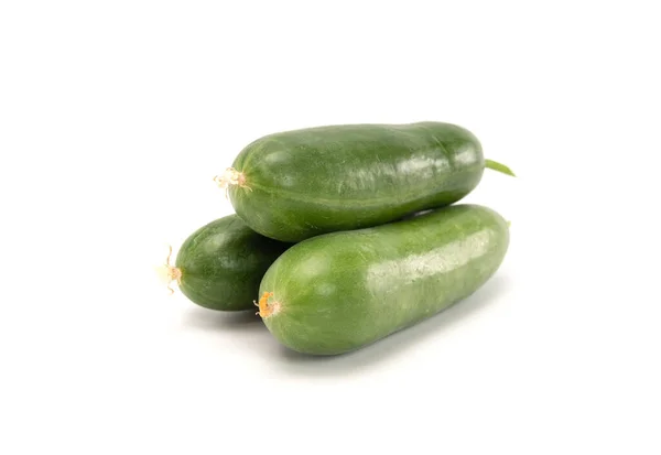 Mini Pepinos Aislados Sobre Fondo Blanco Alimento Saludable —  Fotos de Stock