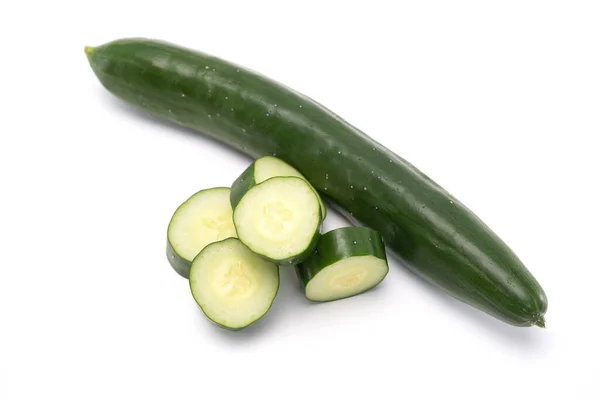 Rodajas Pepino Japonés Aisladas Sobre Fondo Blanco Alimento Saludable — Foto de Stock