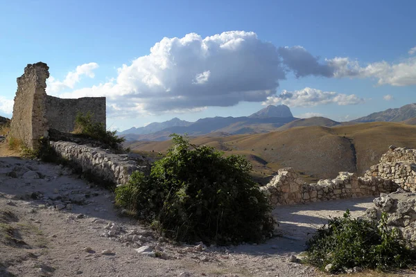 Santo Stefano Sessanio Talya 2020 Santo Stefano Sessanio Kasabası Yakınlarındaki — Stok fotoğraf