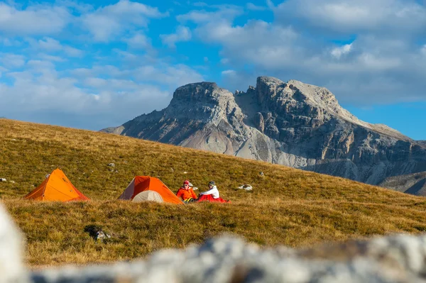 Camping i klipporna — Stockfoto