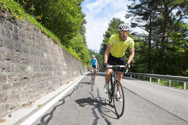 Uphill with road cycle race — Stock Photo, Image