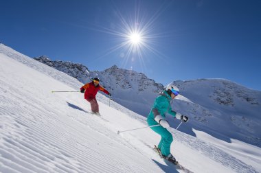  içinde belgili tanımlık geçmiş güneş ile yokuş aşağı Kayak