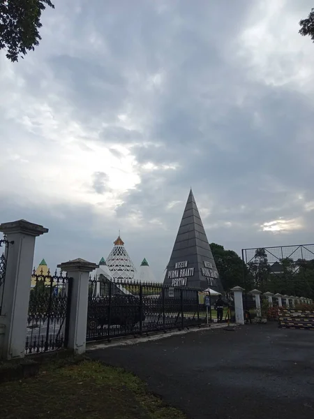 Editorial Photo April 2021 Indonesia East Yakarta Museum Purna Bakti — Foto de Stock