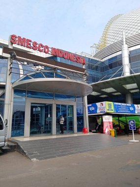 Editör Fotoğrafı, Endonezya, Güney Cakarta, 08 Juli 2021, Smesco Binası yetişkin ve gençlere yönelik Covid-19 aşısı