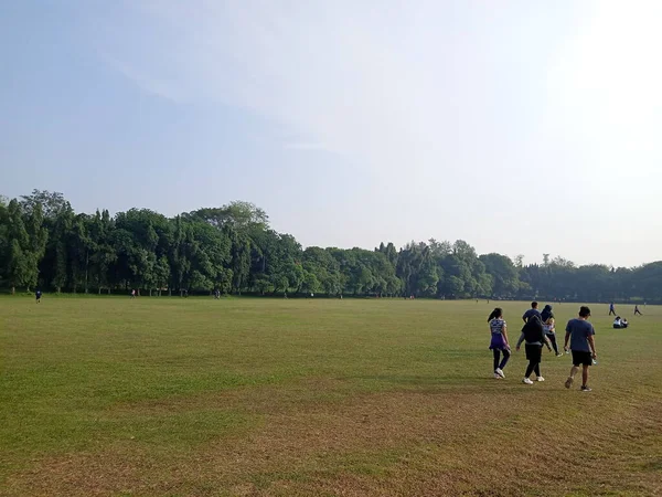 Redaktionell Foto Indonesien East Jakarta Cibubur Augusti 2021 Människor Går — Stockfoto