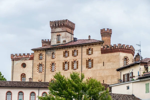 Het Centrum Van Barolo Met Historische Gebouwen — Stockfoto