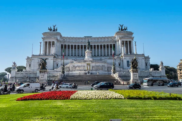 Roma, İtalya - 04 / 12 / 2018: Venedik Meydanı ve Vittoriale Anıtı