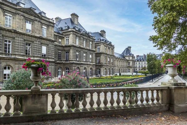 Der Luxemburger Palast Paris — Stockfoto