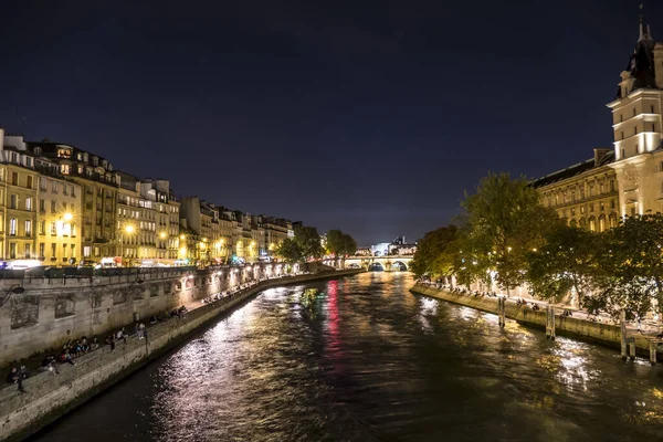 Paris France 2018 River Seine Boats Illuminated Night — Stock Photo, Image