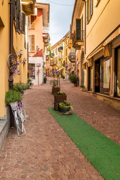 Luino Italia 2021 Bella Strada Nel Centro Storico Luino Con — Foto Stock