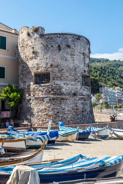 Laigueglia Italië 2021 Prachtige Oude Toren Aan Promenade Van Laigueglia — Stockfoto