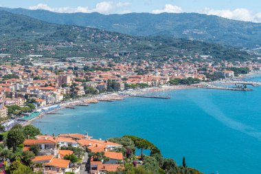 Diano Marina 'nın hava görüntüsü