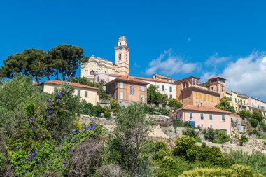 Diano Castello 'nun manzarası