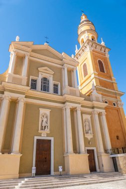 Güzel Menton Bazilikası