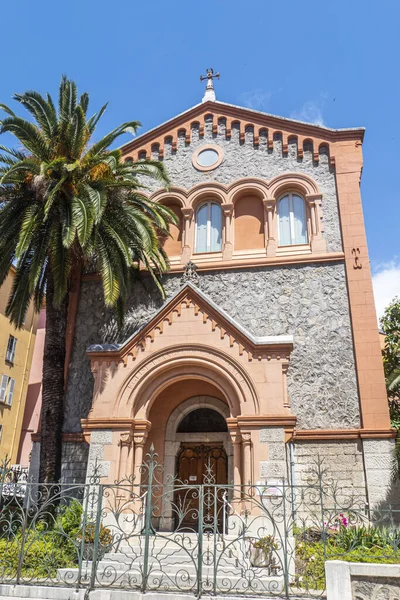 Beautifu Kyrka Menton Med Palm — Stockfoto