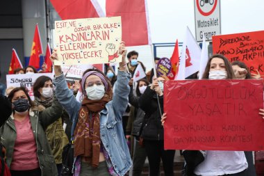 İzmir, Türkiye - 03-20-2021: Hükümetin 