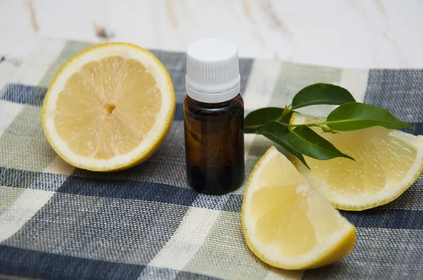 Essential oil — Stock Photo, Image