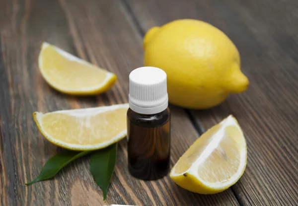 Essential oil — Stock Photo, Image