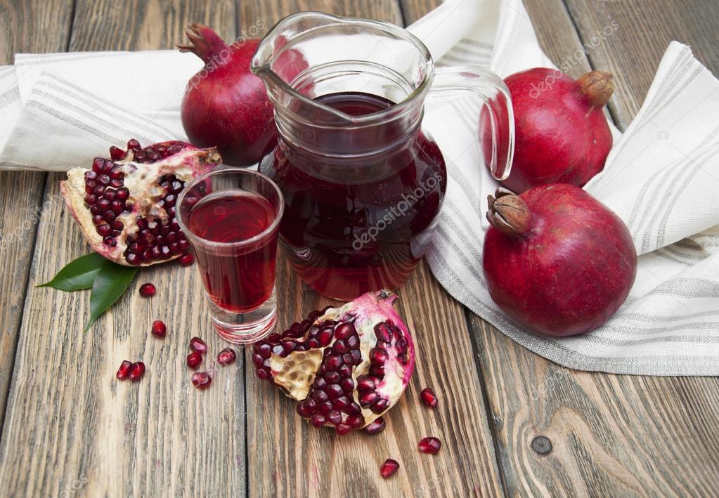 Чем полезен свежевыжатый гранатовый. Сок гранатовый juice juice. Чем полезен свежевыжатый гранатовый. Гранатовый сок. Сок граната.