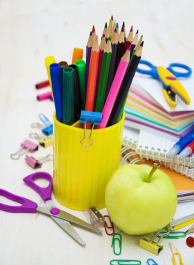 Okul malzemeleri.