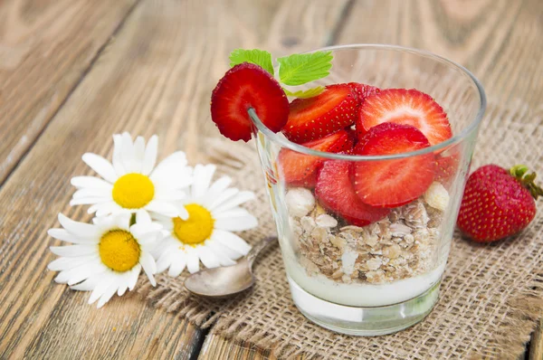 Strawberry yogurt — Stock Photo, Image
