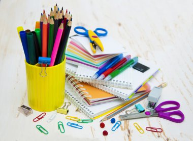 Okul malzemeleri.
