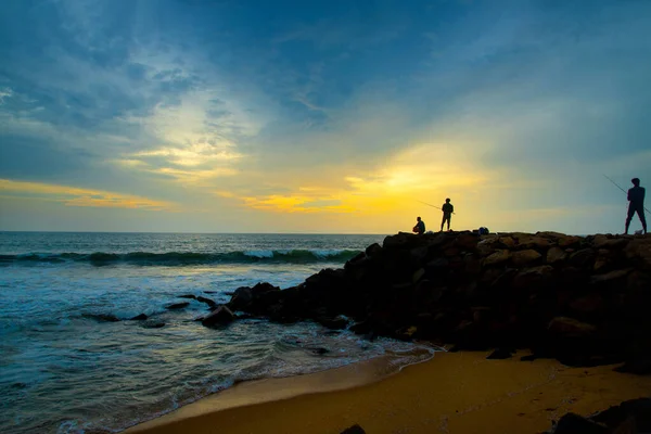 Чудове Фото Заходу Сонця Пляжу Кучюпіллі Керала Індія Люди Рибалять — стокове фото