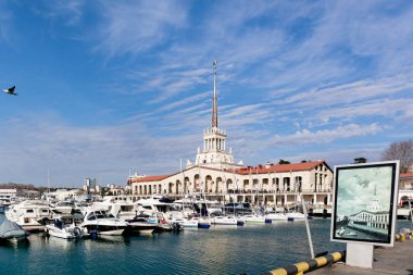 Sochi Sahil İstasyonu, Rusya 'nın Krasnodar Krai eyaletinde yer alan bir Soçi limanıdır. Rusya 'nın güneyi