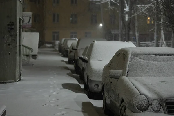 Voitures Dans Parking Ont Été Recouverts Neige Problèmes Pour Les — Photo