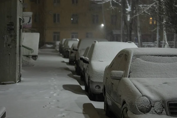 Voitures Dans Parking Ont Été Recouverts Neige Problèmes Pour Les — Photo